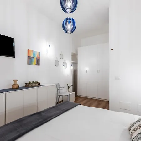 Casa Crispi By Hili Apartment *